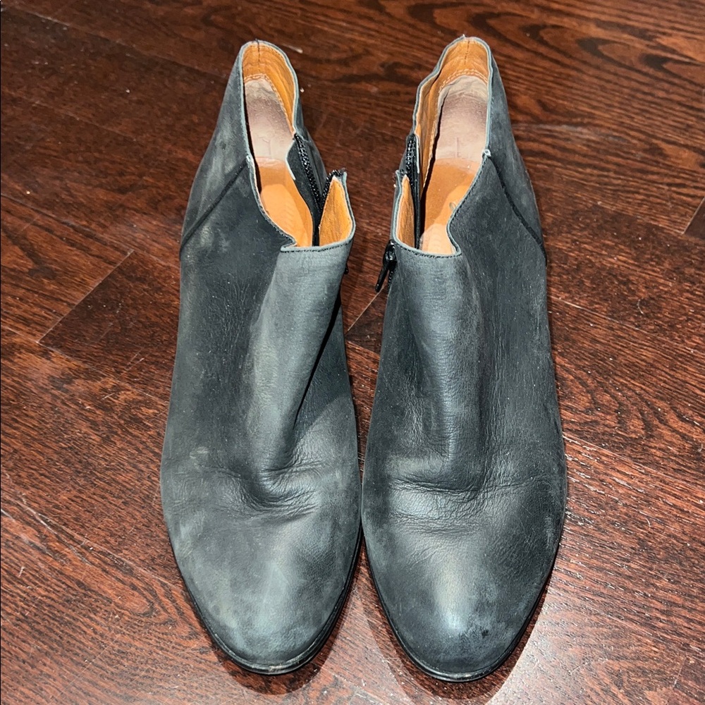 Lucky Brand black ankle booties used